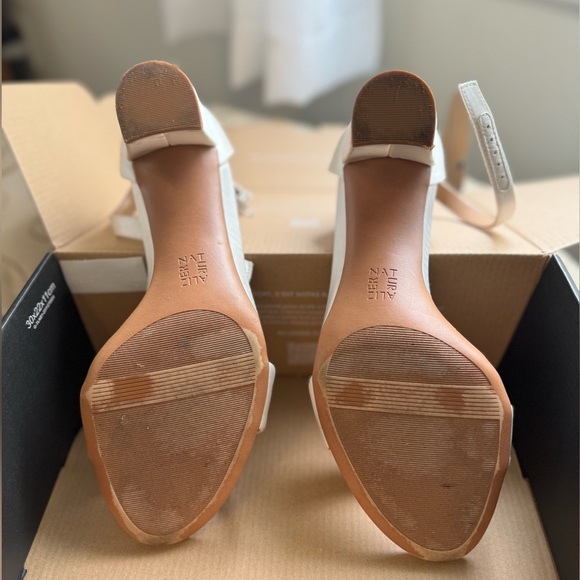 Naturalizer Vera Dress Sandal Heel 9.5W / Peal White Satin - Picture 3 of 12